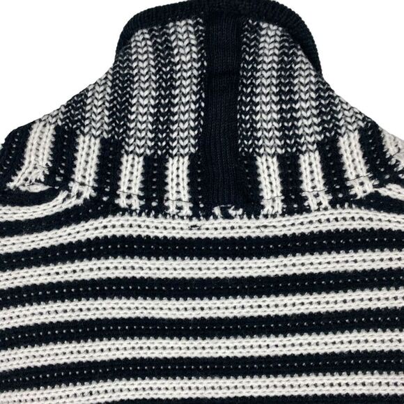 Dynamite Open Front Striped Duster Cardigan Sweater size Medium - Picture 7 of 7